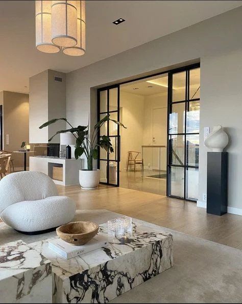 GRAND 2P 63M² ETAGE ELEVE QUARTIER MONTMARTRE