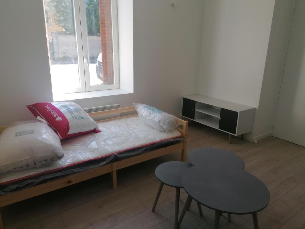 T1 MEUBLE 18 M² CRAPONNE CENTRE