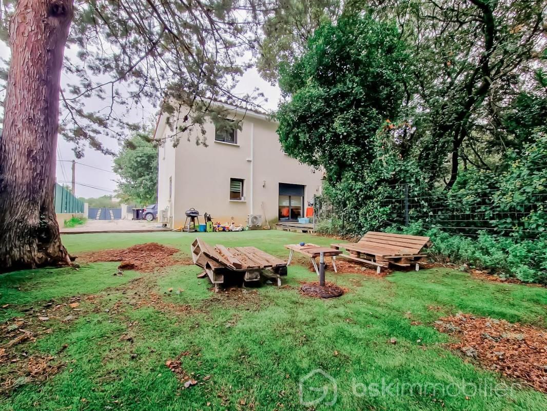 Villa sur jardin au calme avec 4 chambres dont une en rez-de-jardin