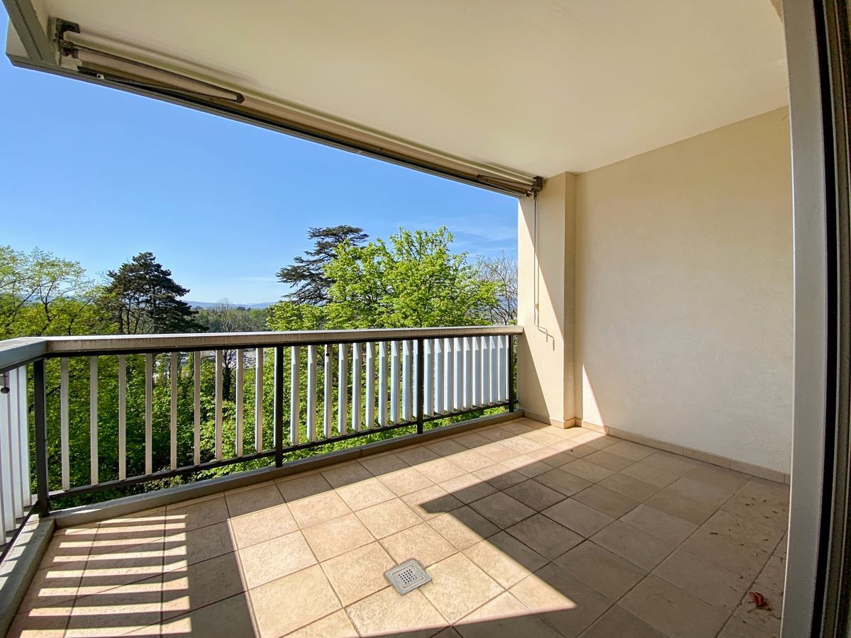 Opportunité rare à Genève! Appartement 2.5 pièces avec vue magnifique à vendre