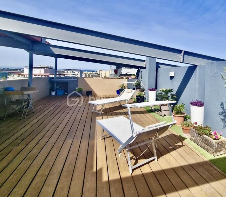 Magnifique Rooftop / Maison sur les Toits avec Terrasse de 115m2 et vue imprenable sur MONTPELLIER