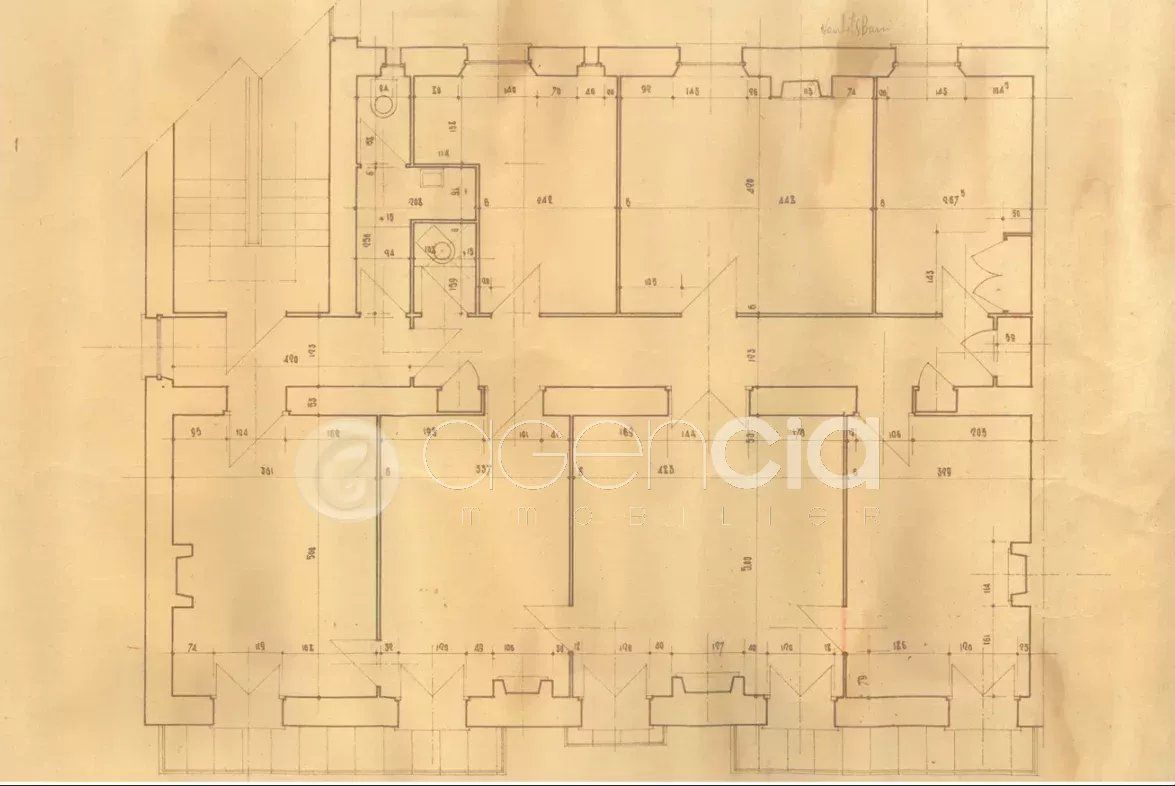 Plateau de 140 m2, CANNES