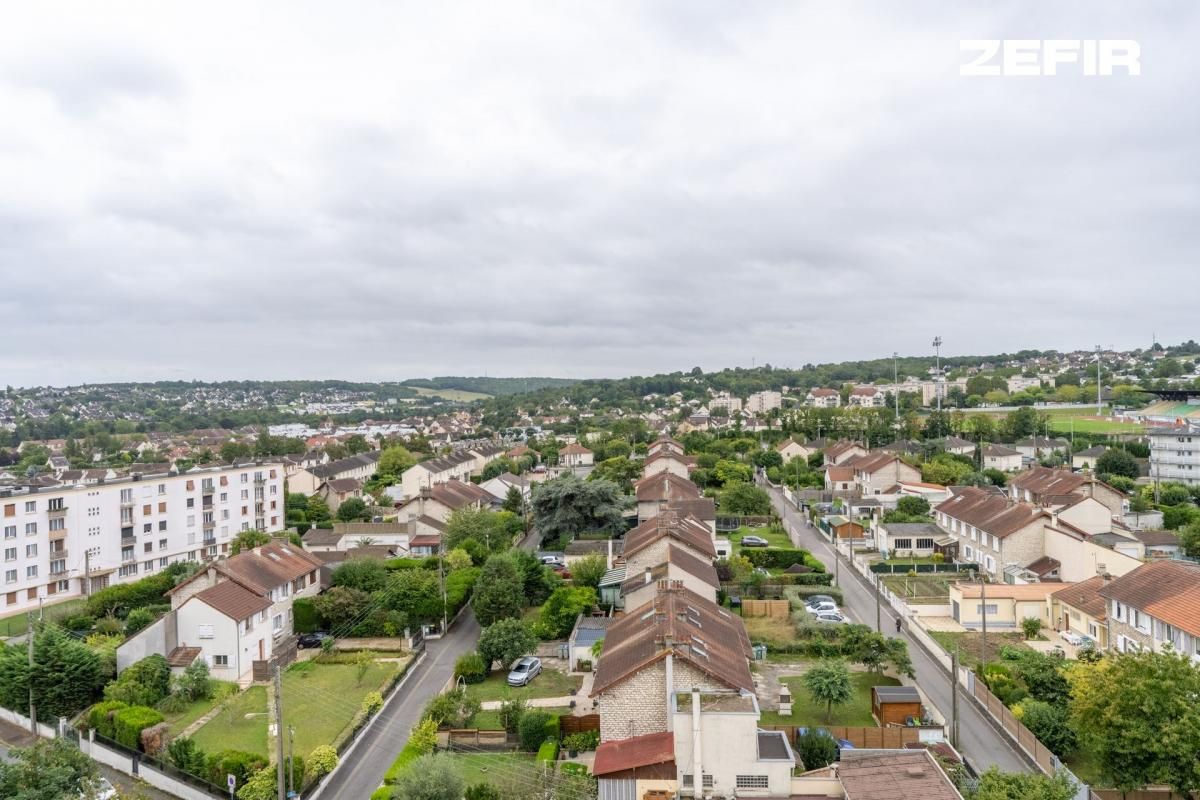 Appartement 4 pièces de 74m2 - Mantes-la-Ville - idéal familles