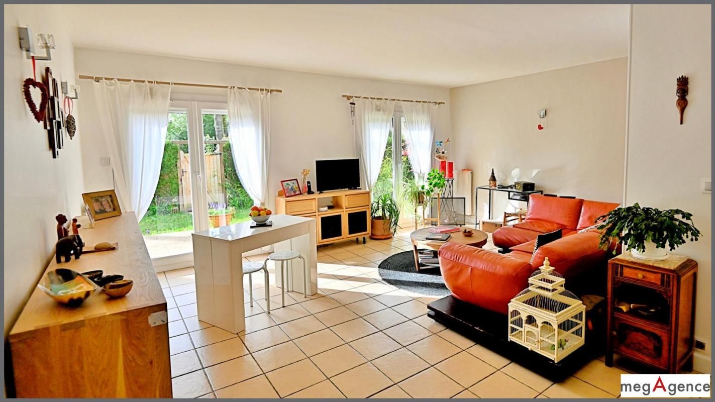 Duplex de 82 m² avec jardin privatif, cave et parking