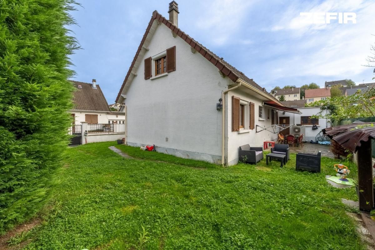 Maison 6 pièces avec jardin - 112 m² - Marly-la-ville