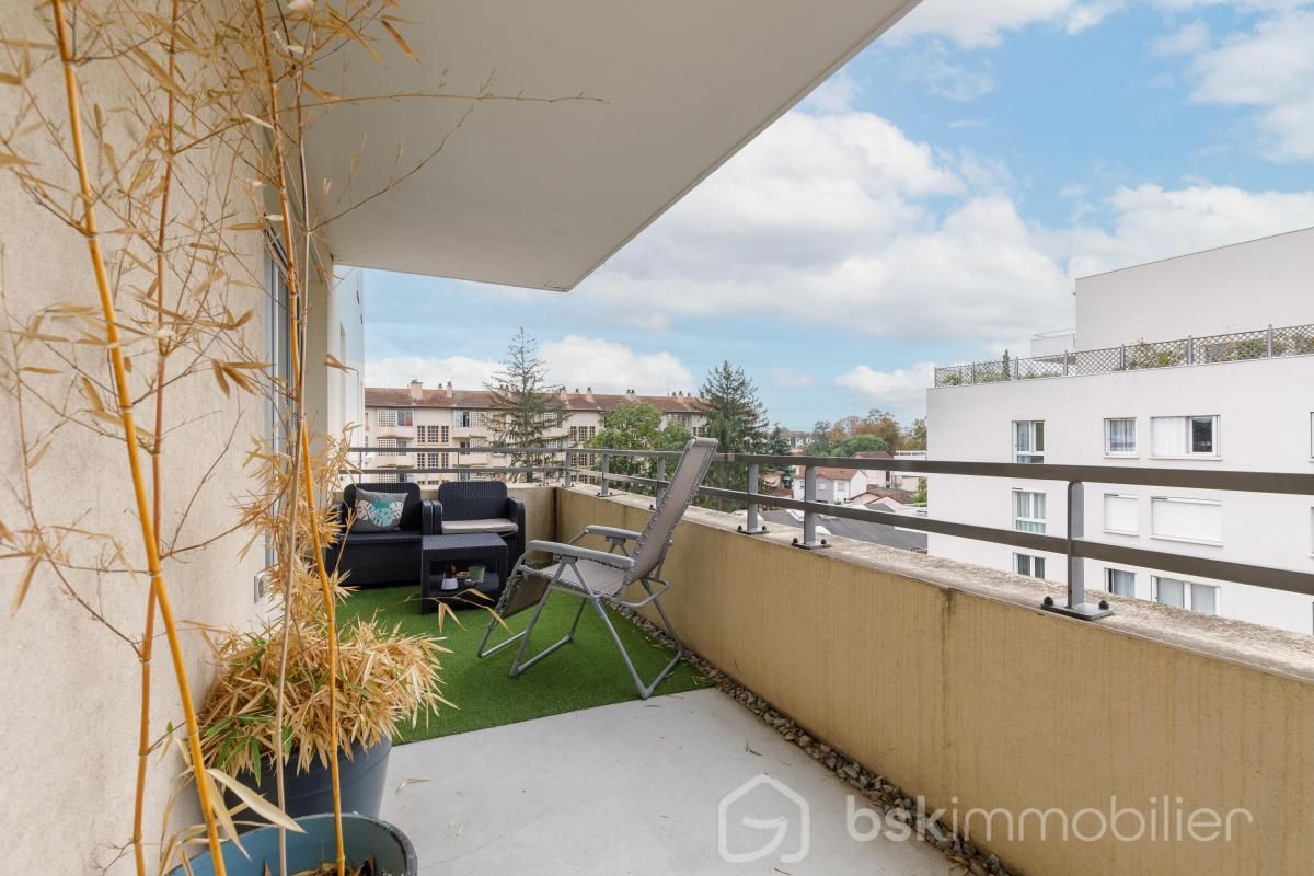 JOLI T2 AVEC BALCON ET GARAGE: IDEAL PREMIER ACHAT OU INVESTISSEMENT LOCATIF