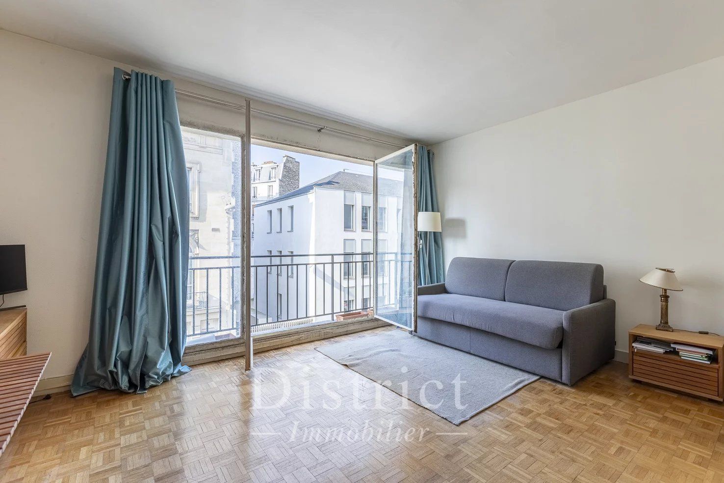 Paris 7ème - Breteuil / Invalides - Studio de 29m² avec balcon