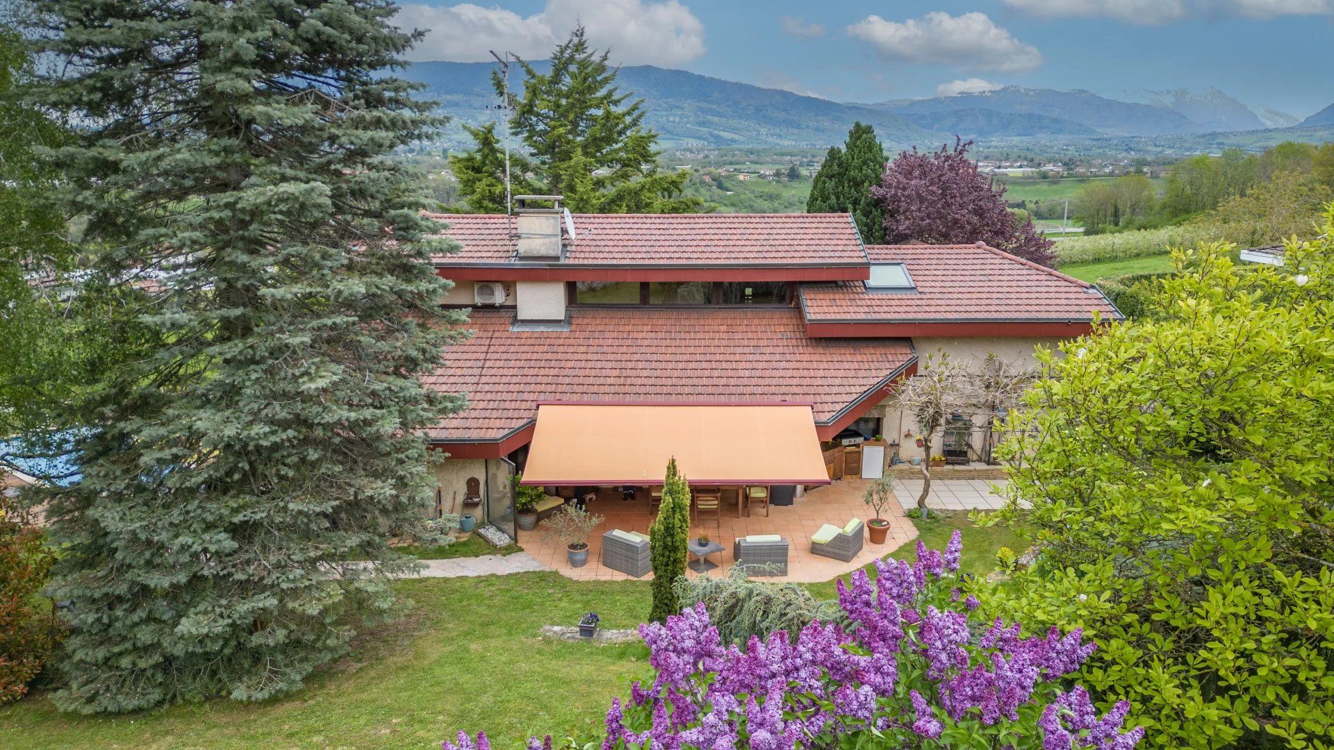 Magnifique maison familiale à coté d'un Golf