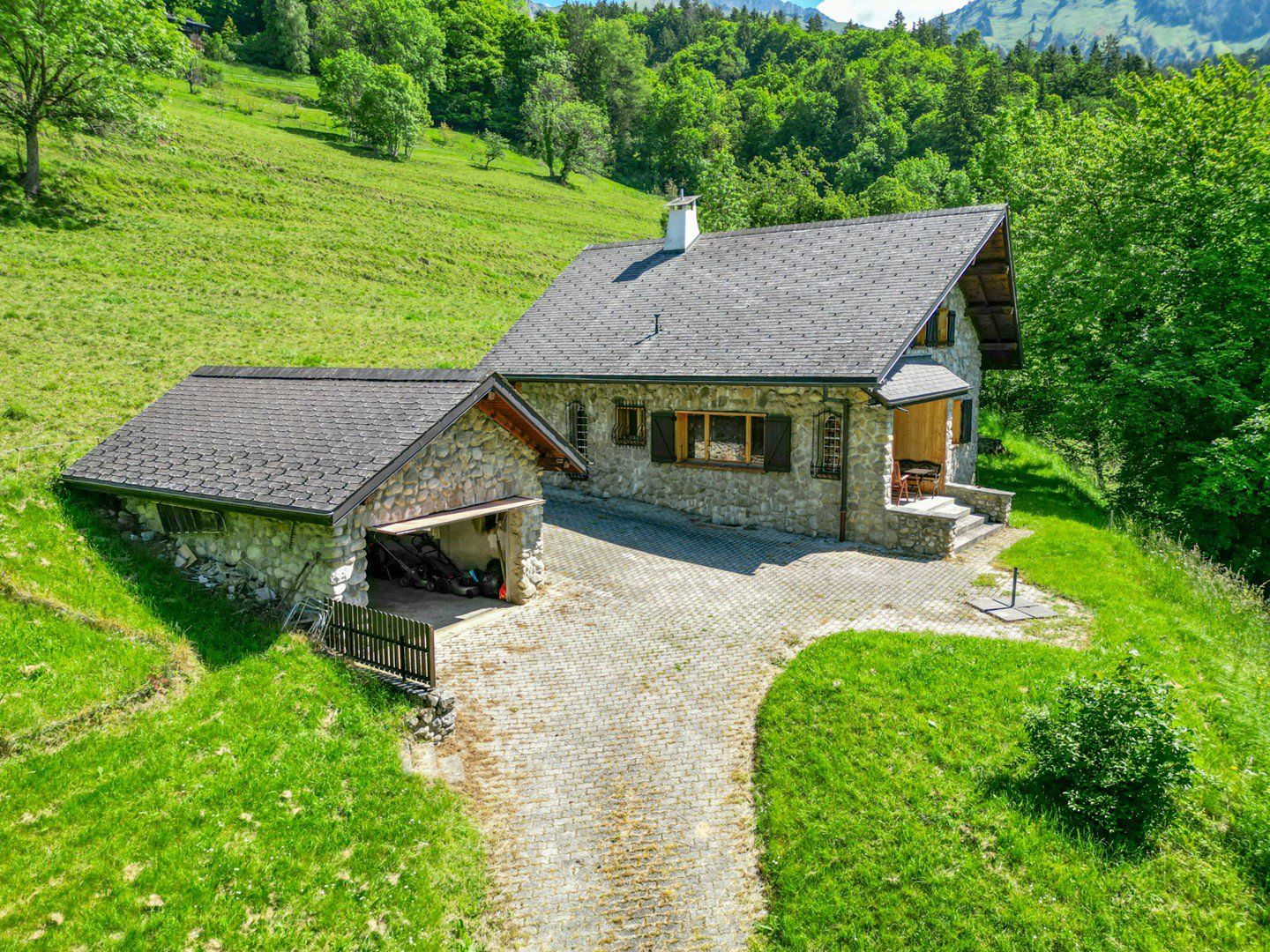 House for sale in Corbeyrier, CH