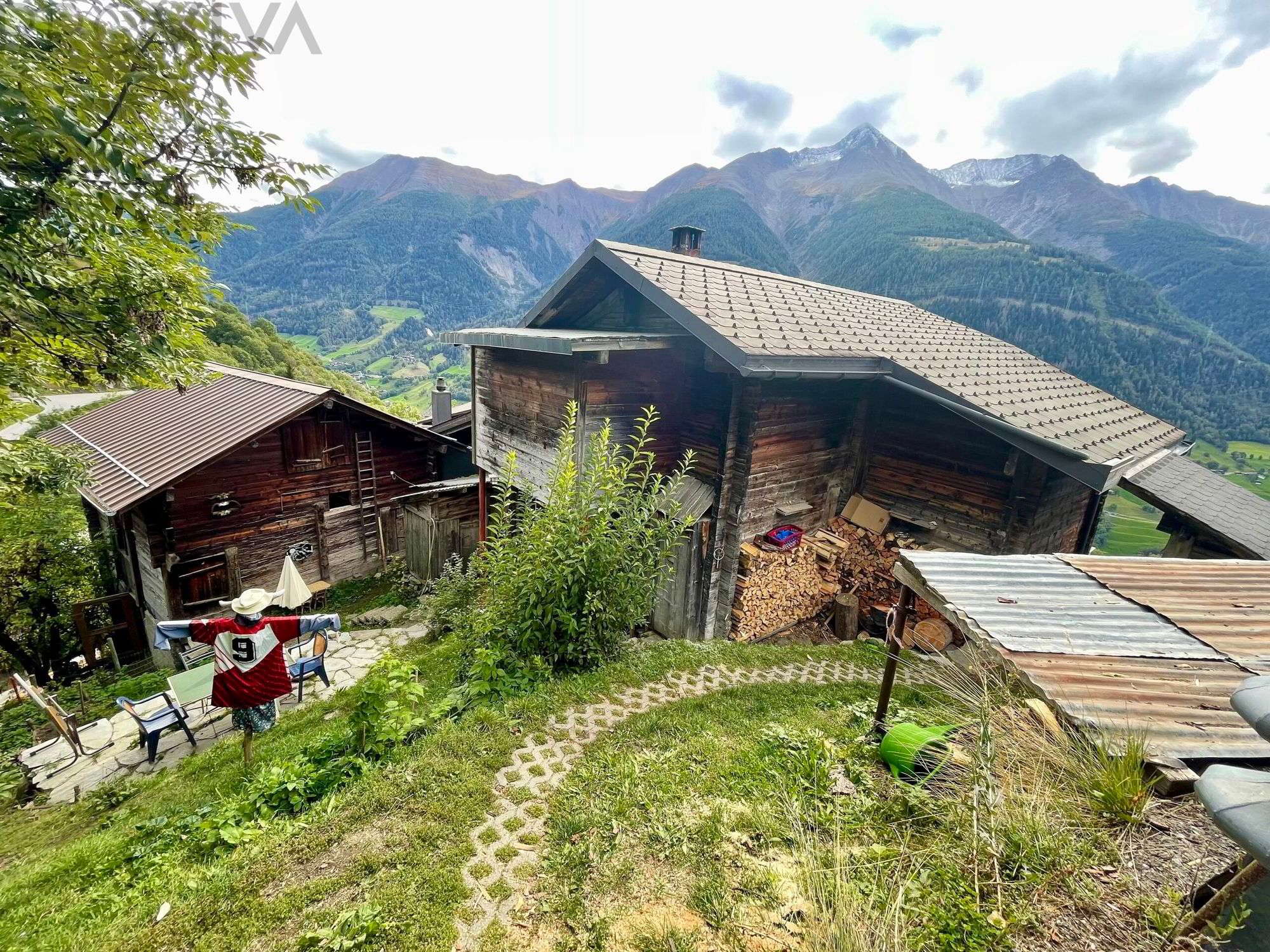 Ein Hauch von Nostalgie im Aletschgebiet - Walliserhaus mit Scheune