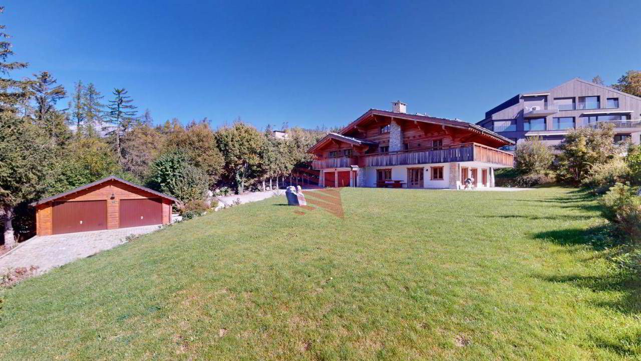 A Vendre Chalet 7.5 pièces à Crans-Montana