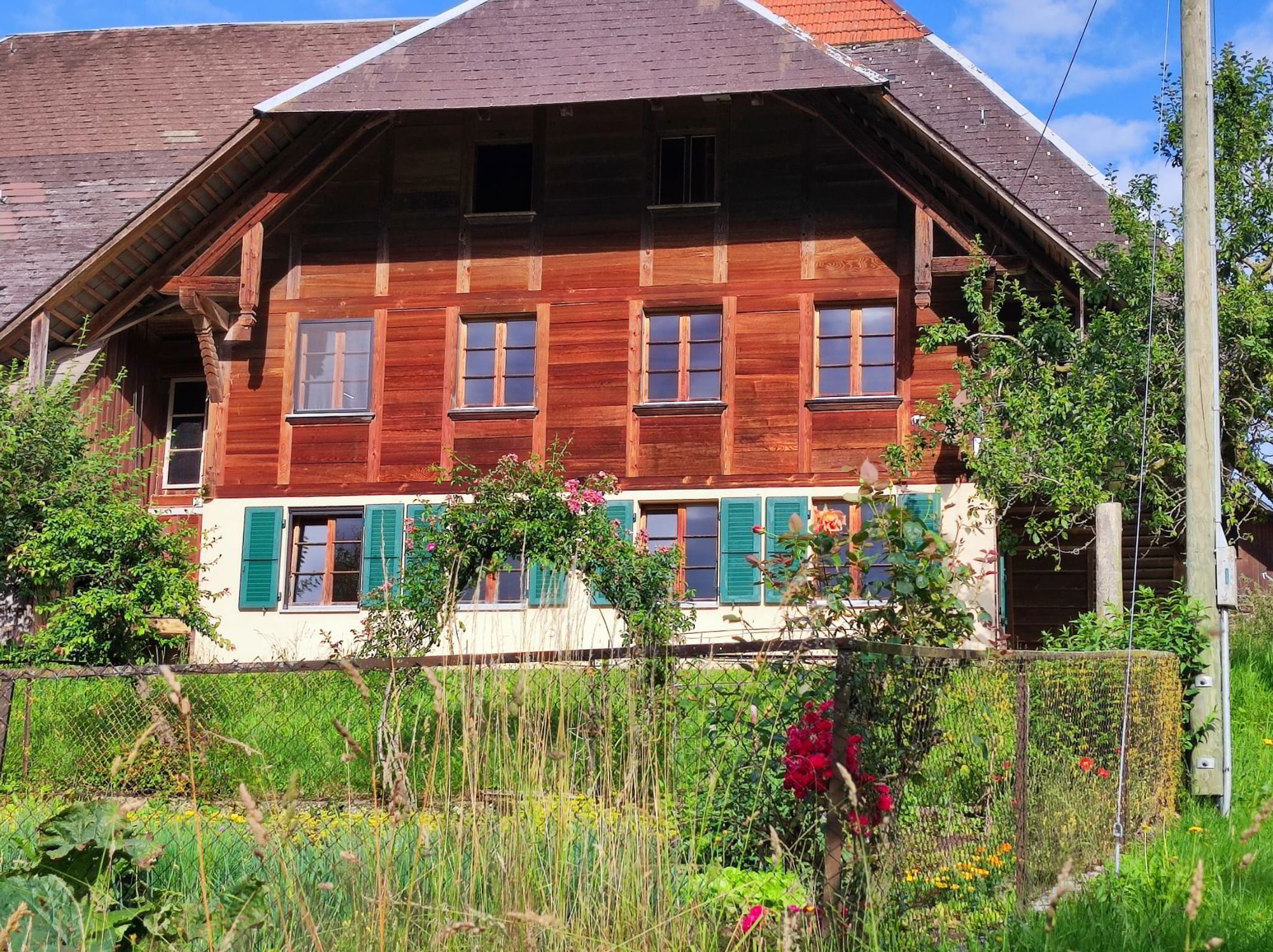 Traumhaftes 4.5-Zimmer Bauernhaus mit Stall, Schopf und Hühnerstall in Wyssachen