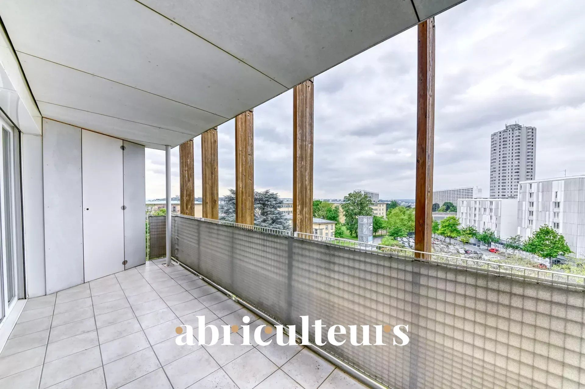 Appartement 5 pièces de 98 m2 avec balcon en vente à Lyon dans le 9ème arrondissement