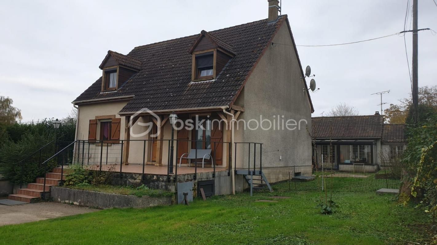 A vendre maison familiale sur la commune de Bû, proche Houdan