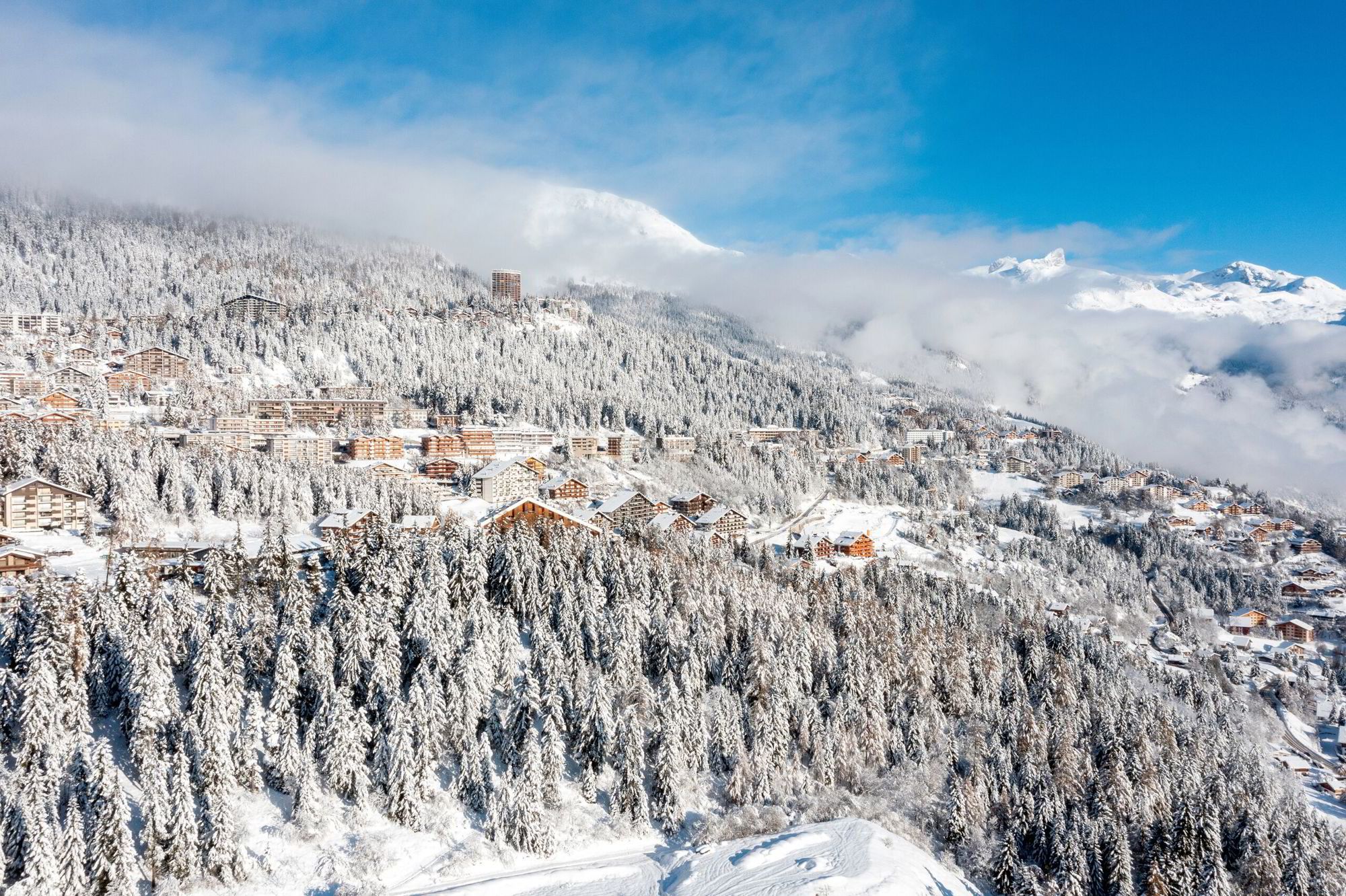 Rara Opportunità - Dimora Storica nel Cuore di Crans-Montana