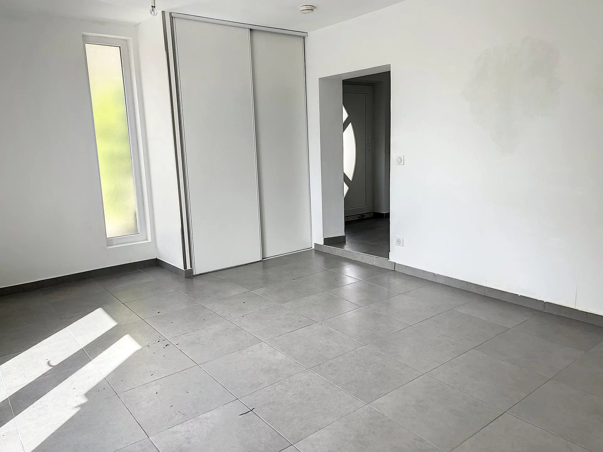 APPARTEMENT T2 RÉCENT EN REZ DE CHAUSSEE