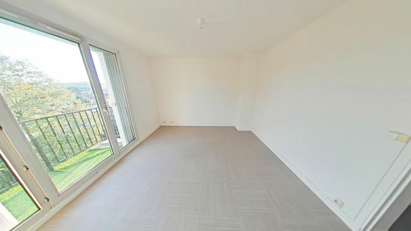 Appartement  T3 lumineux à proximité du bois de Bondy