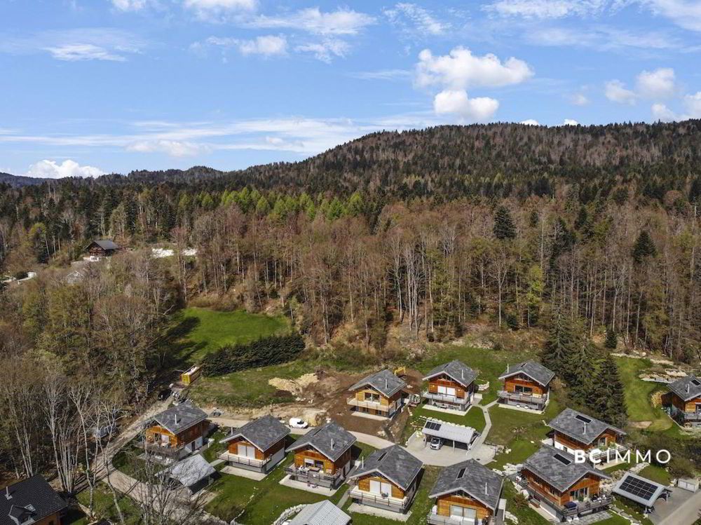 Magnifique Mayen sur plan près du centre de Saint-Cergue