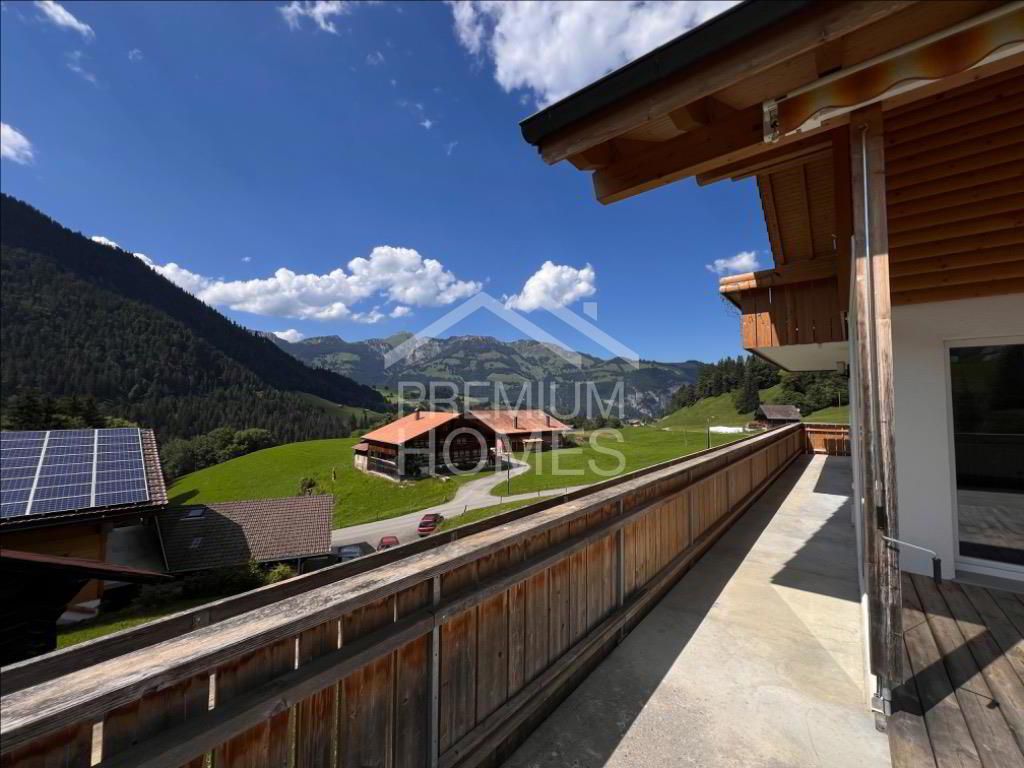 Spacious family home with spectacular views in Horboden