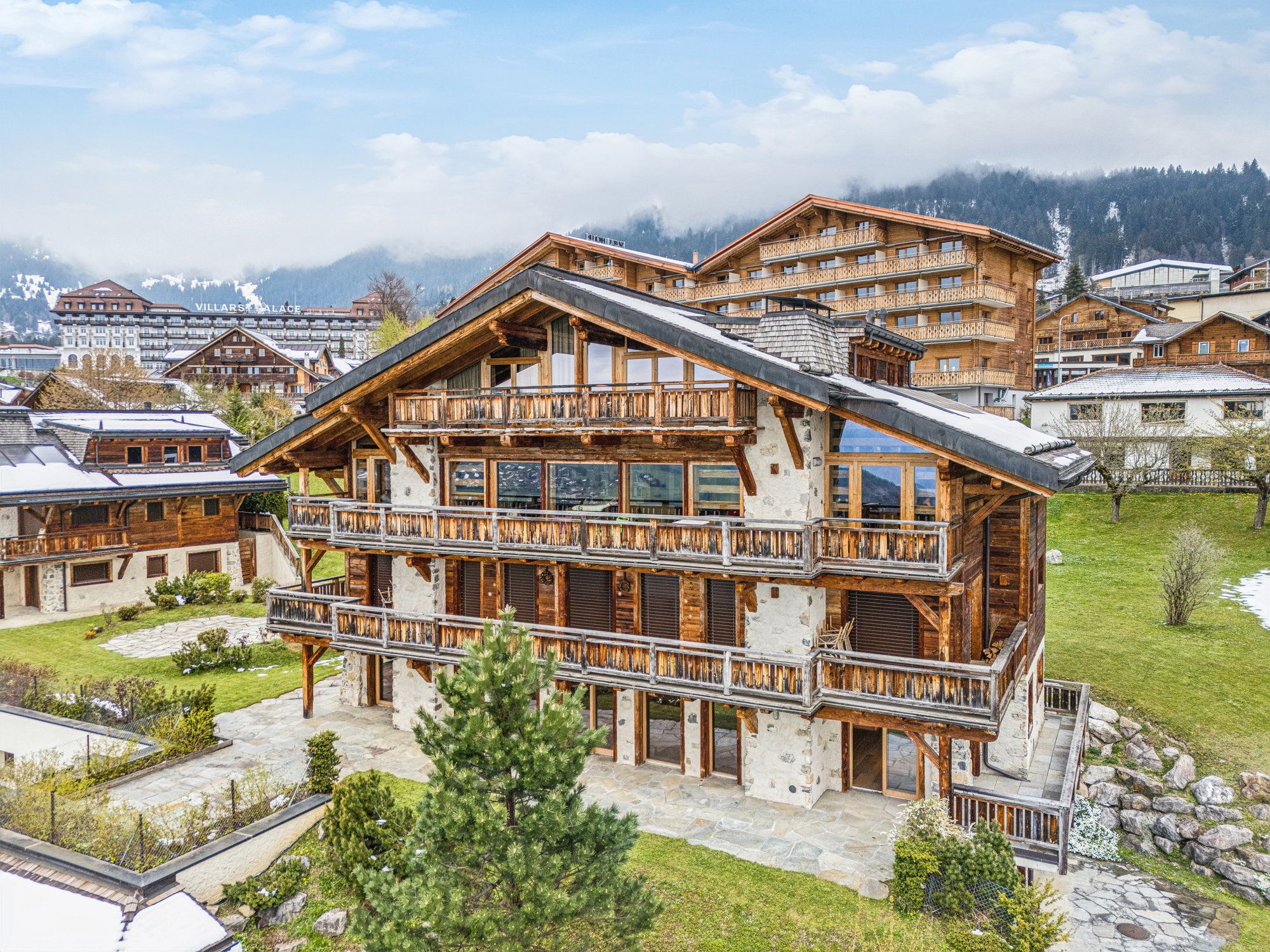 Exceptionnel duplex au coeur de Villars, vue panoramique, calme!