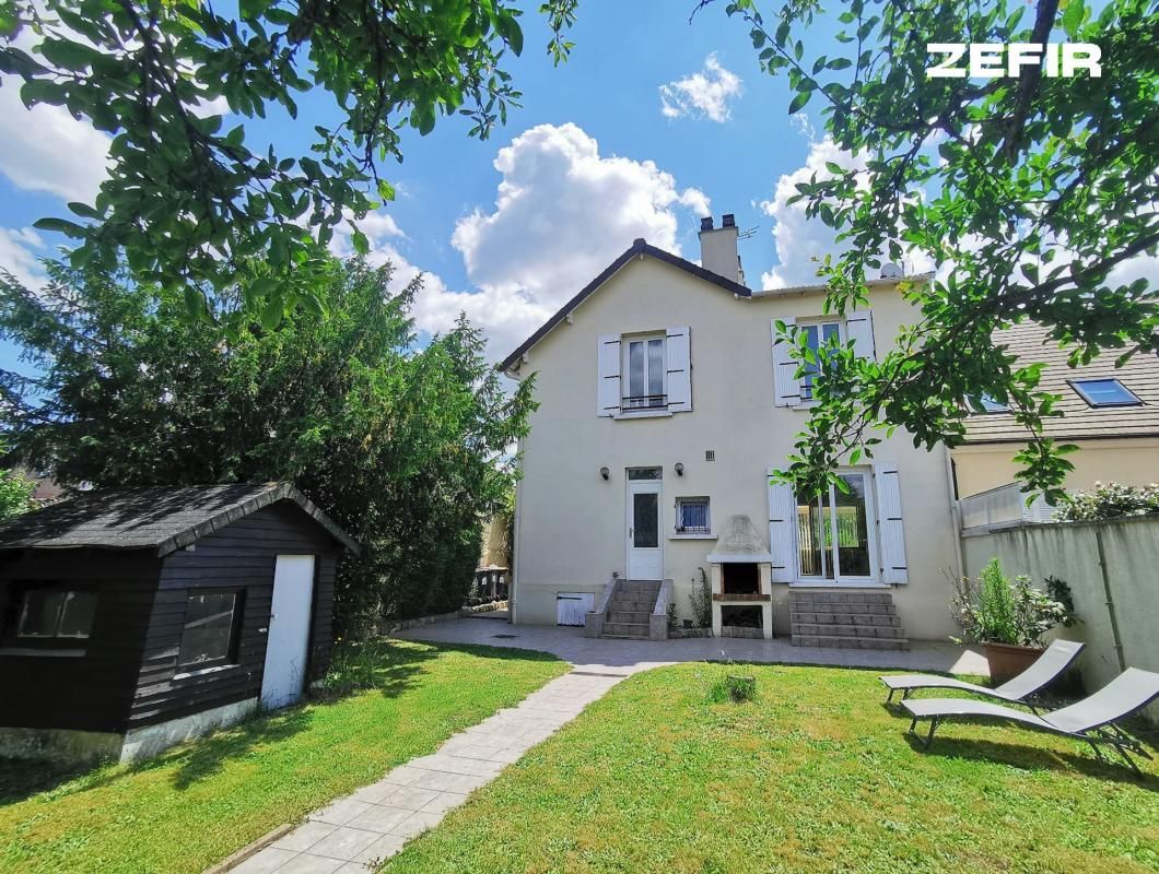 BELLE MAISON DE 120m2 AVEC JARDIN ET GRANDE DEPENDANCE