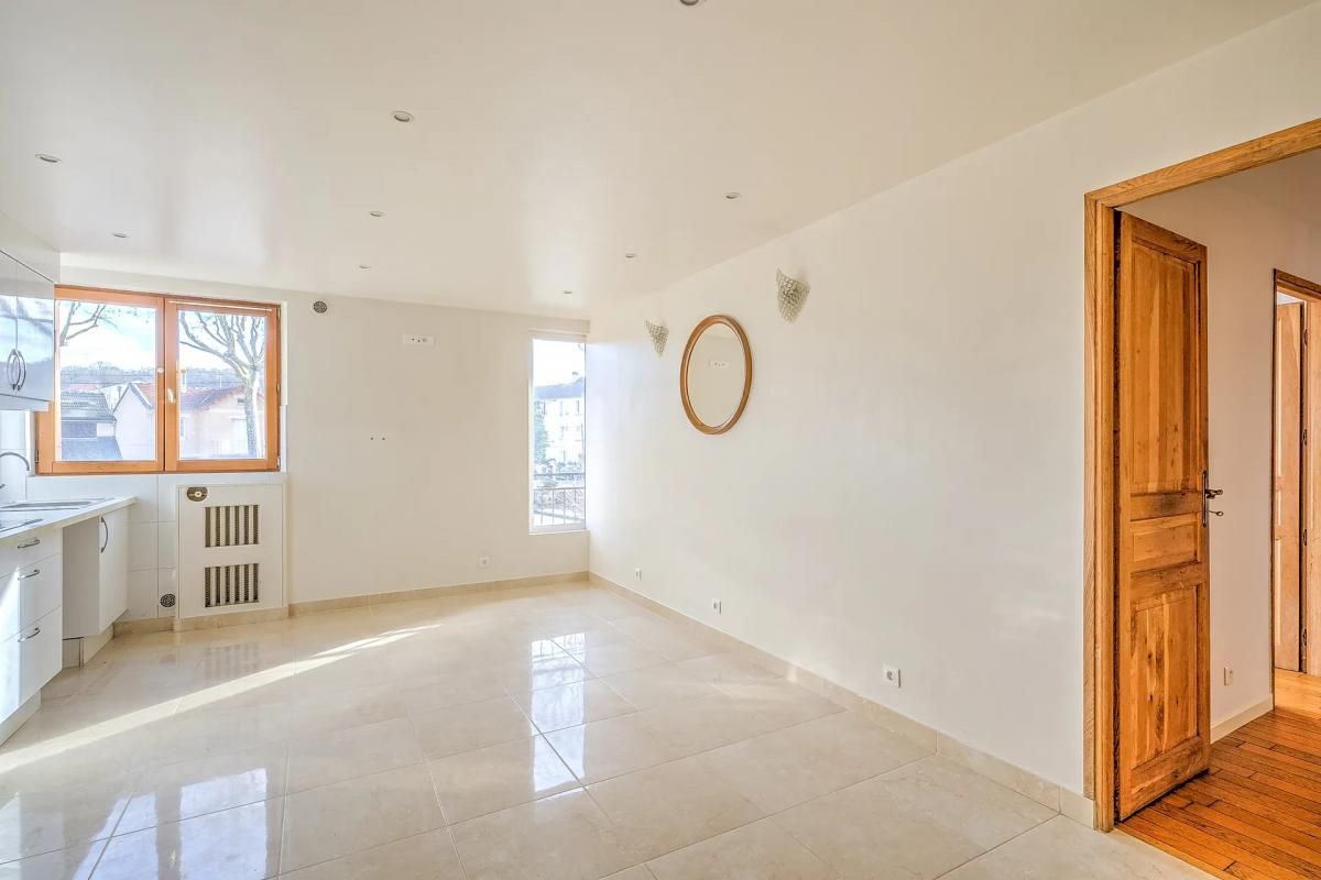 Appartement 3 pièces de 54 m2 en vente à Viroflay