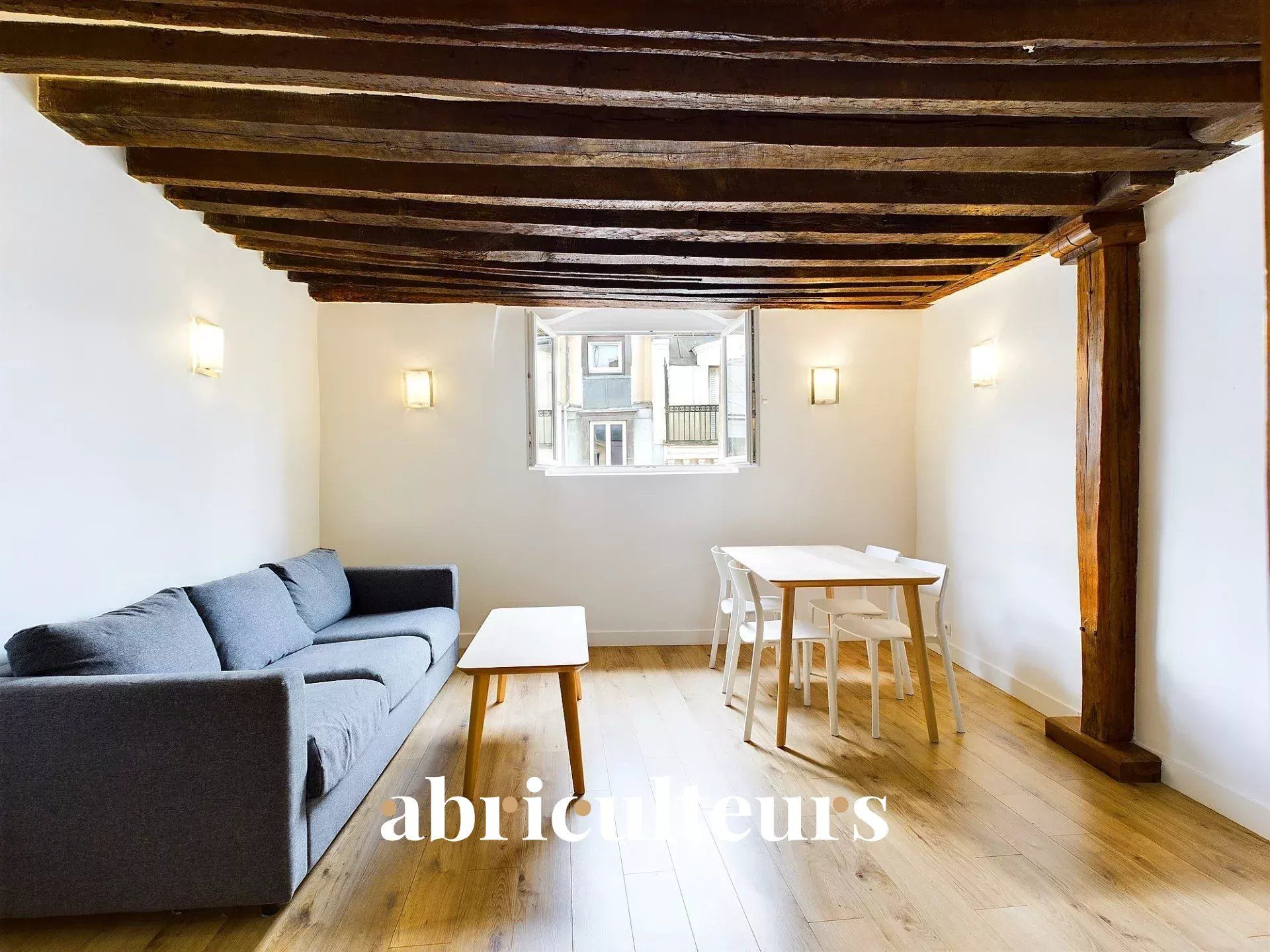 Élégant Duplex de 49m² au Cœur de Paris - 75001