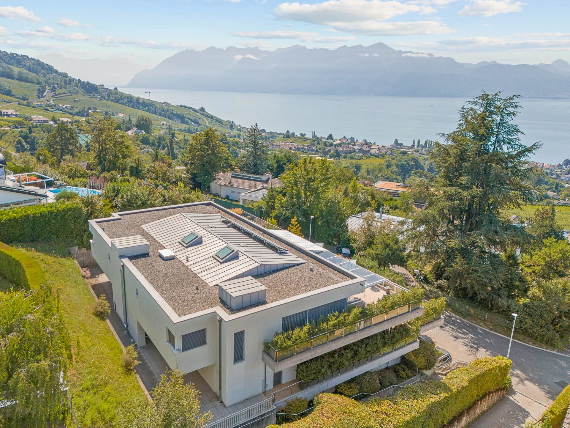 Maison jumelle avec vue imprenable sur le lac Léman