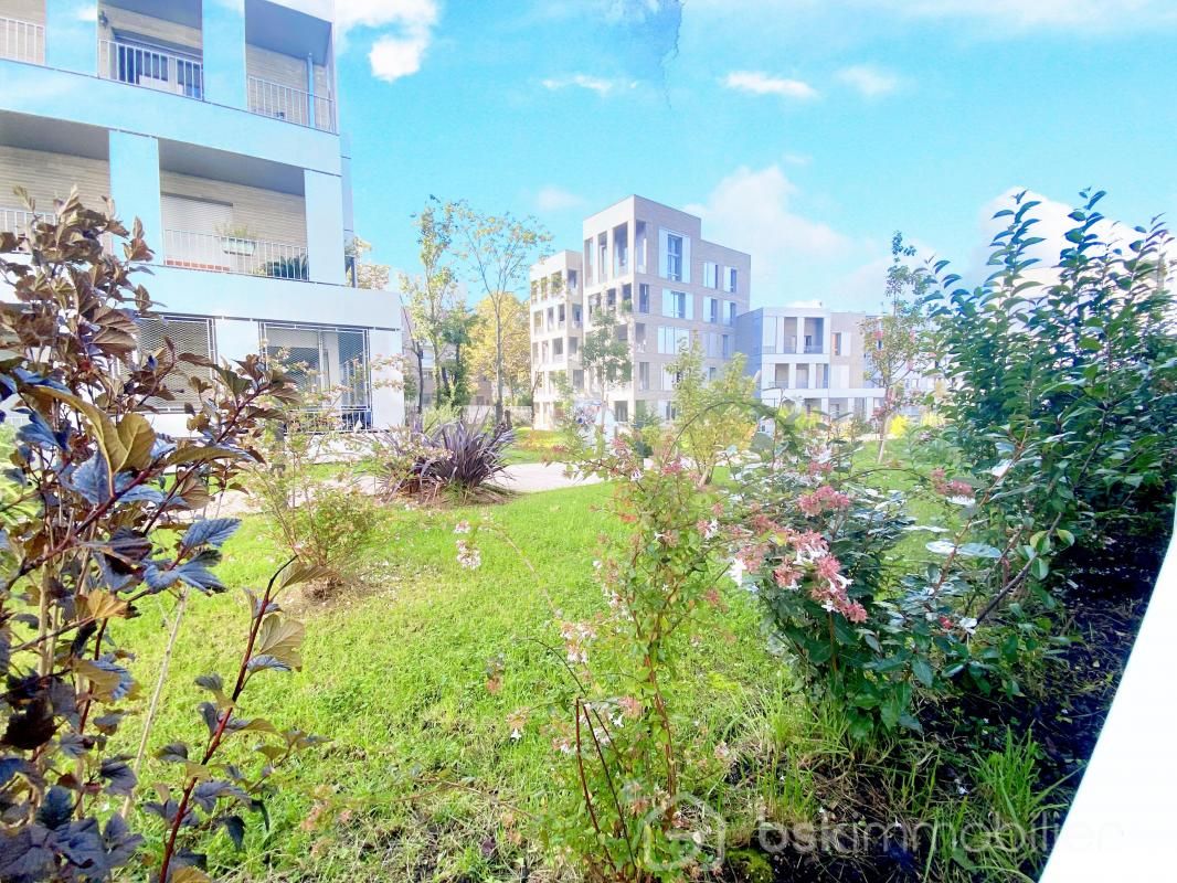 Charmant appartement deux pièces avec terrasse