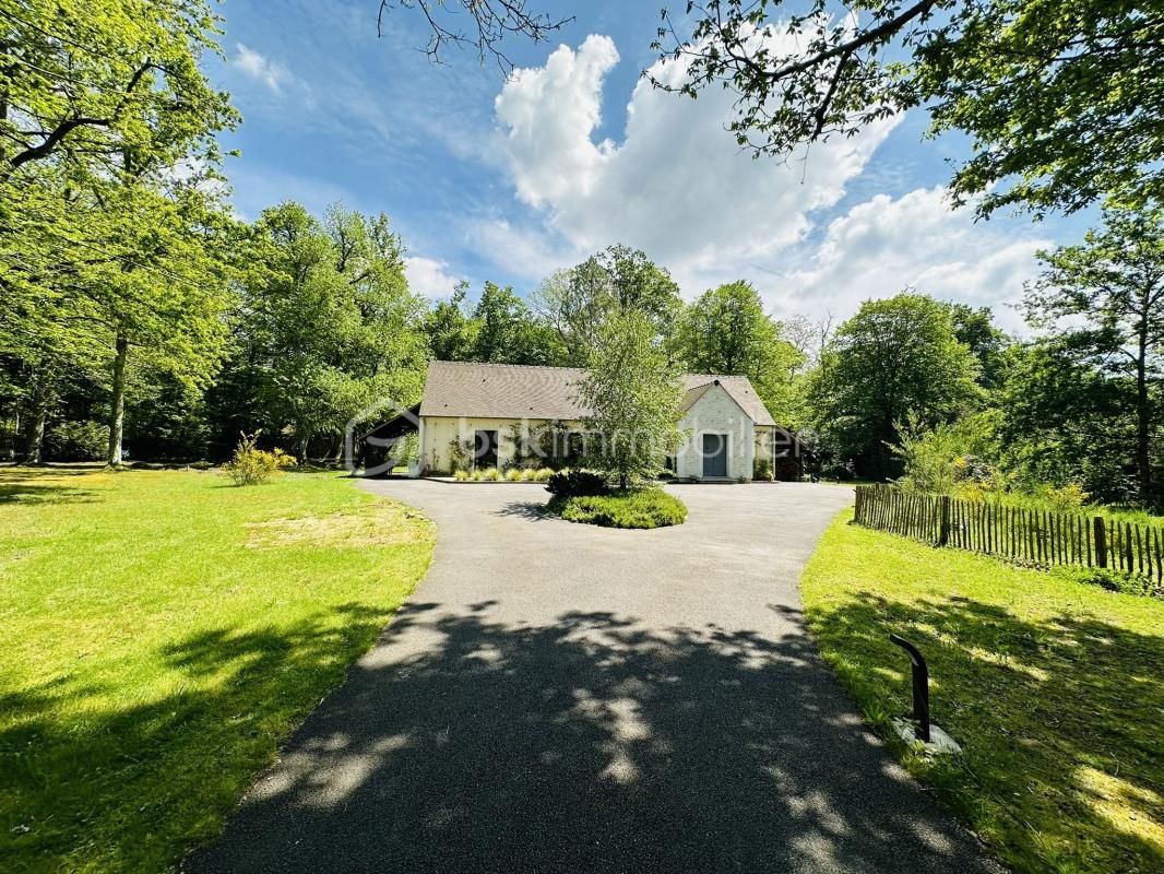 Très belle villa dans un grand parc arboré à proximité de la forêt de Fontainebleau