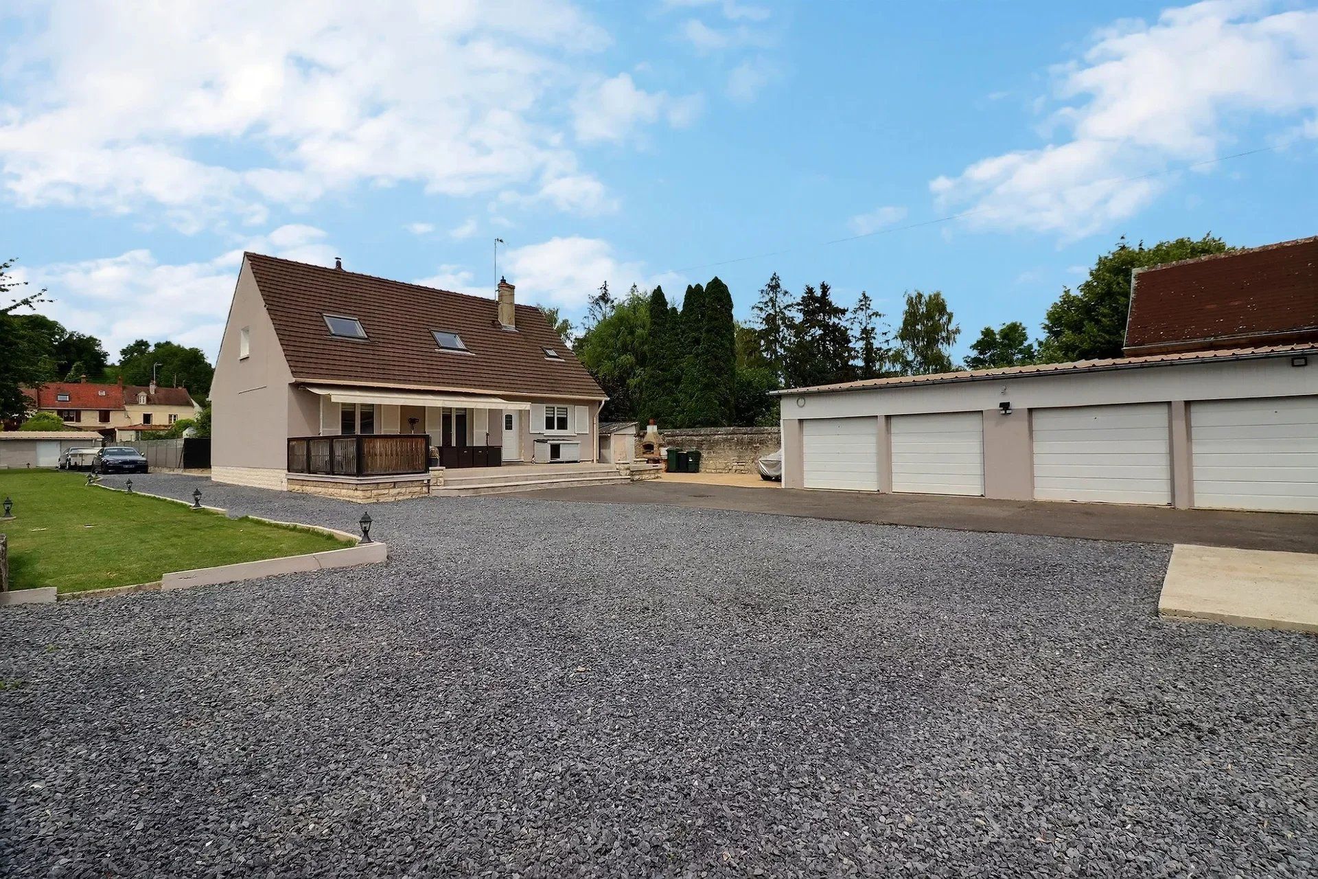 Maison familiale avec jardin - 145m² - Cires-lès-Mello