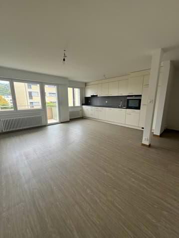 Beautiful and spacious 4-room apartment located on the 2nd floor