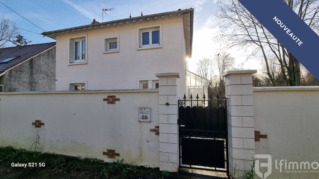 Maison atypique de 125 m² avec un jardin arboré