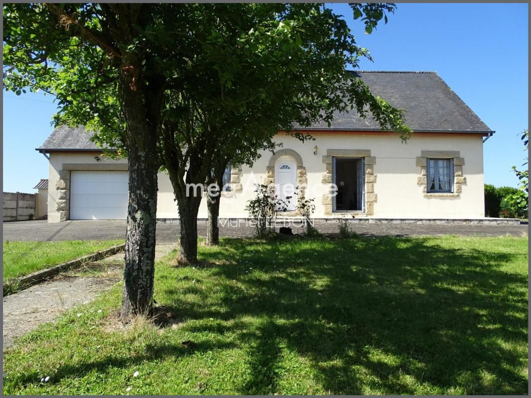 Maison de bourg avec terrain constructible et dépendances