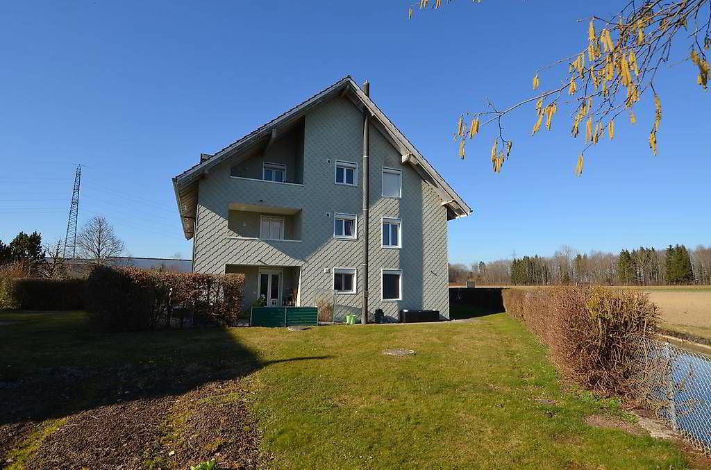 Sonnige 4.5-Zimmer-Wohnung mit Terrasse in Aefligen