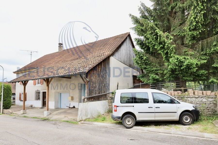 Lovely little farmhouse in need of renovation