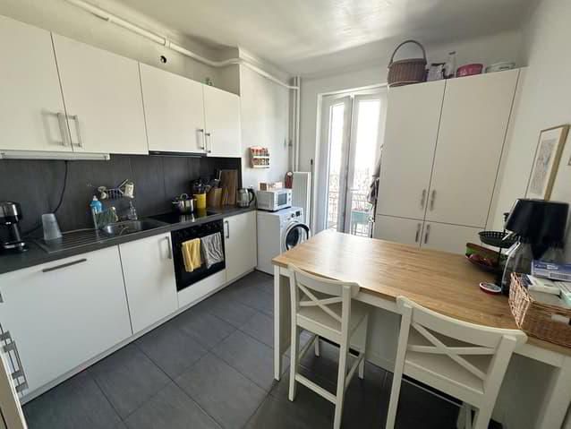 Sion, 4.5 room apartment in the city center, a stone's throw from the...