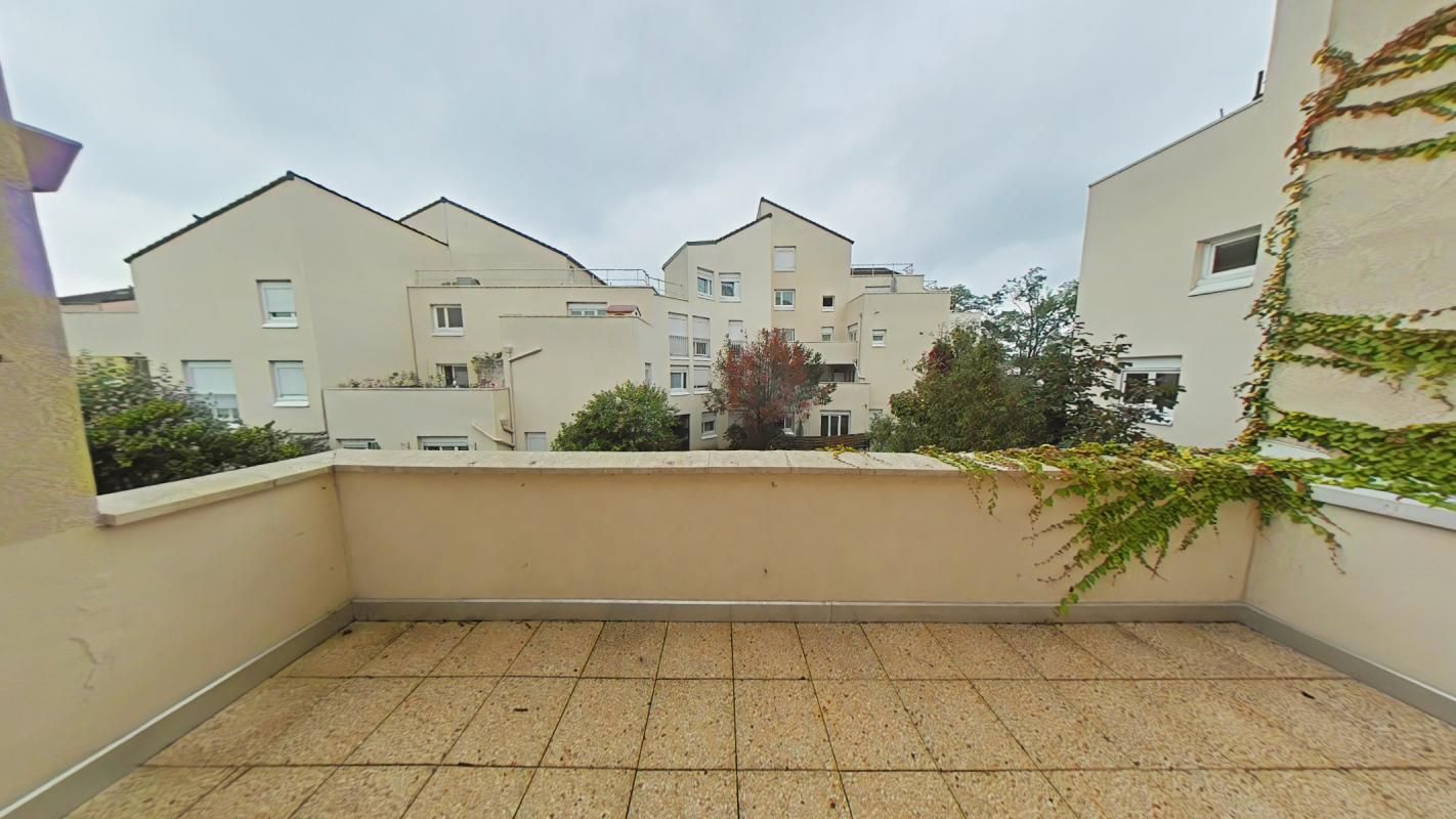 À vendre : Très beau 4 pièces avec terrasse à Éragny