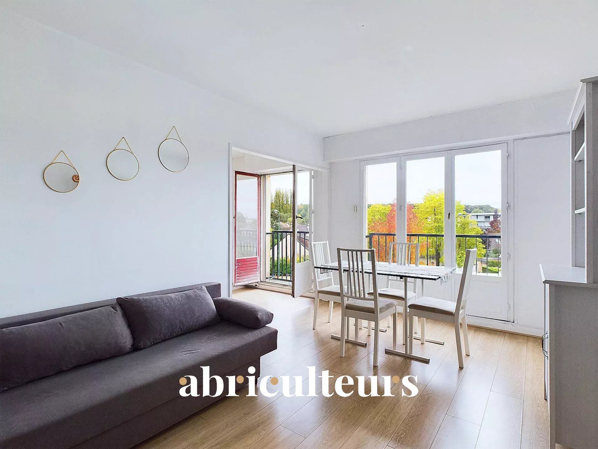 Appartement lumineux de 3 pièces de 69m² – Centre-ville de Plaisir