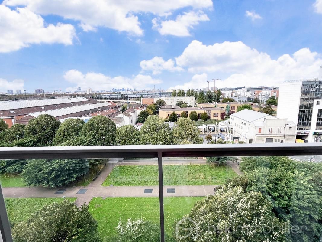 Appartement récent 2 chambres - dernier étage au calme vue dégagée