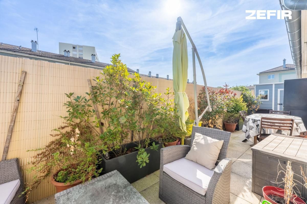 Appartement duplex de 5 pièces 97 m2 avec terrasse à vendre à Franconville - Idéal pour familles