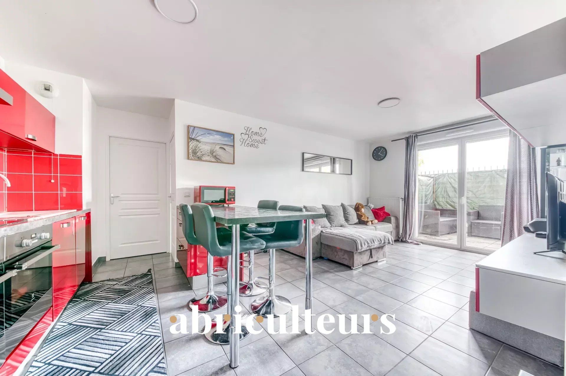 Appartement de 4 pièces de 75 m2 en vente à Saint-Fons - Idéal pour familles ou primo-accédants.