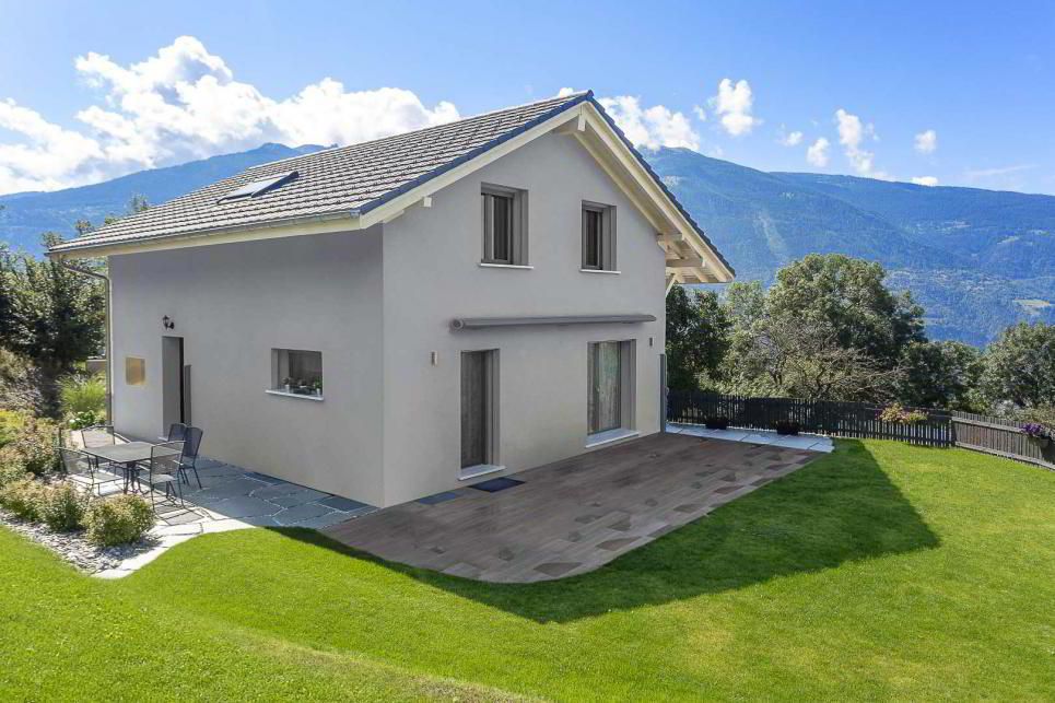 Your Haven of Peace: Villa with Stunning Views Just a Stone’s Throw...