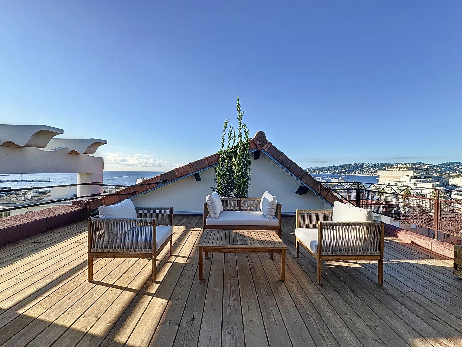 Juan les Pins : Magnifique duplex avec vue mer