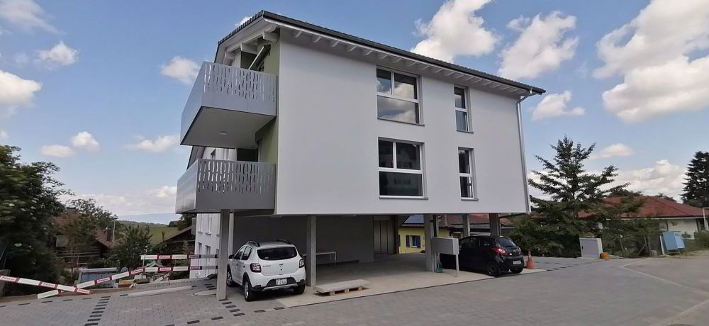 Neue 4.5 Zi-Wohnung, 1. OG in MFH mit Parkplatz in Cordast