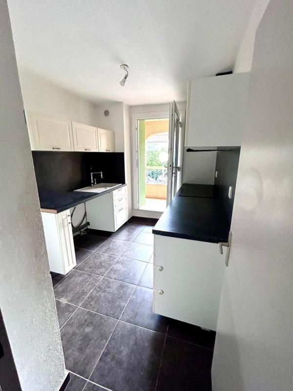 A VENDRE : APPARTEMENT T4 COGOLIN