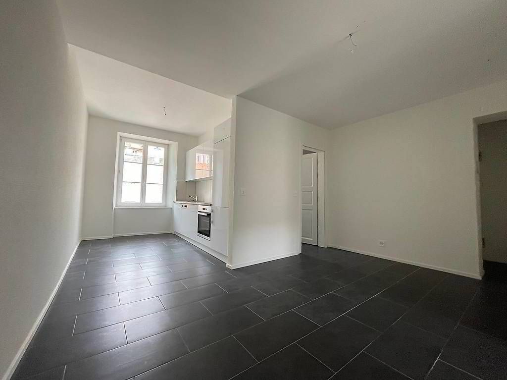 A louer: appartement 2 pièces au cur de Saint-Imier - Rue