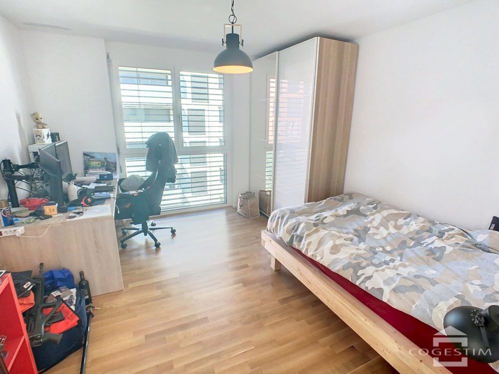 Appartement de 2.5 pièces au 4ème étage / Wohnung 2.5 Zimmer am 4. Stockwe