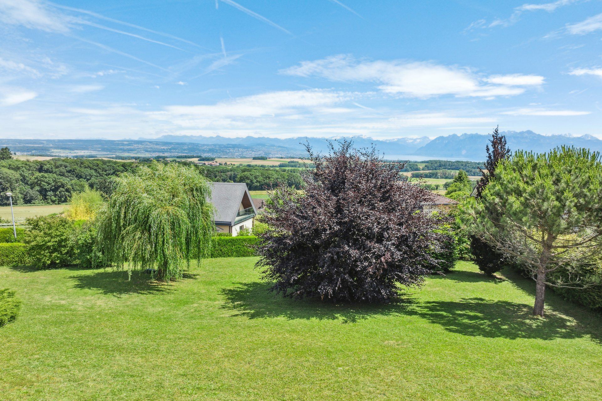 Très belle villa individuelle sur une parcelle de plus de 2'000 m² !