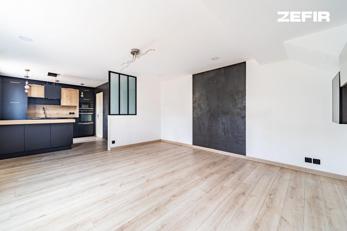 Maison moderne de 130 m2 avec 3 chambres, spa cuisine haut de gamme